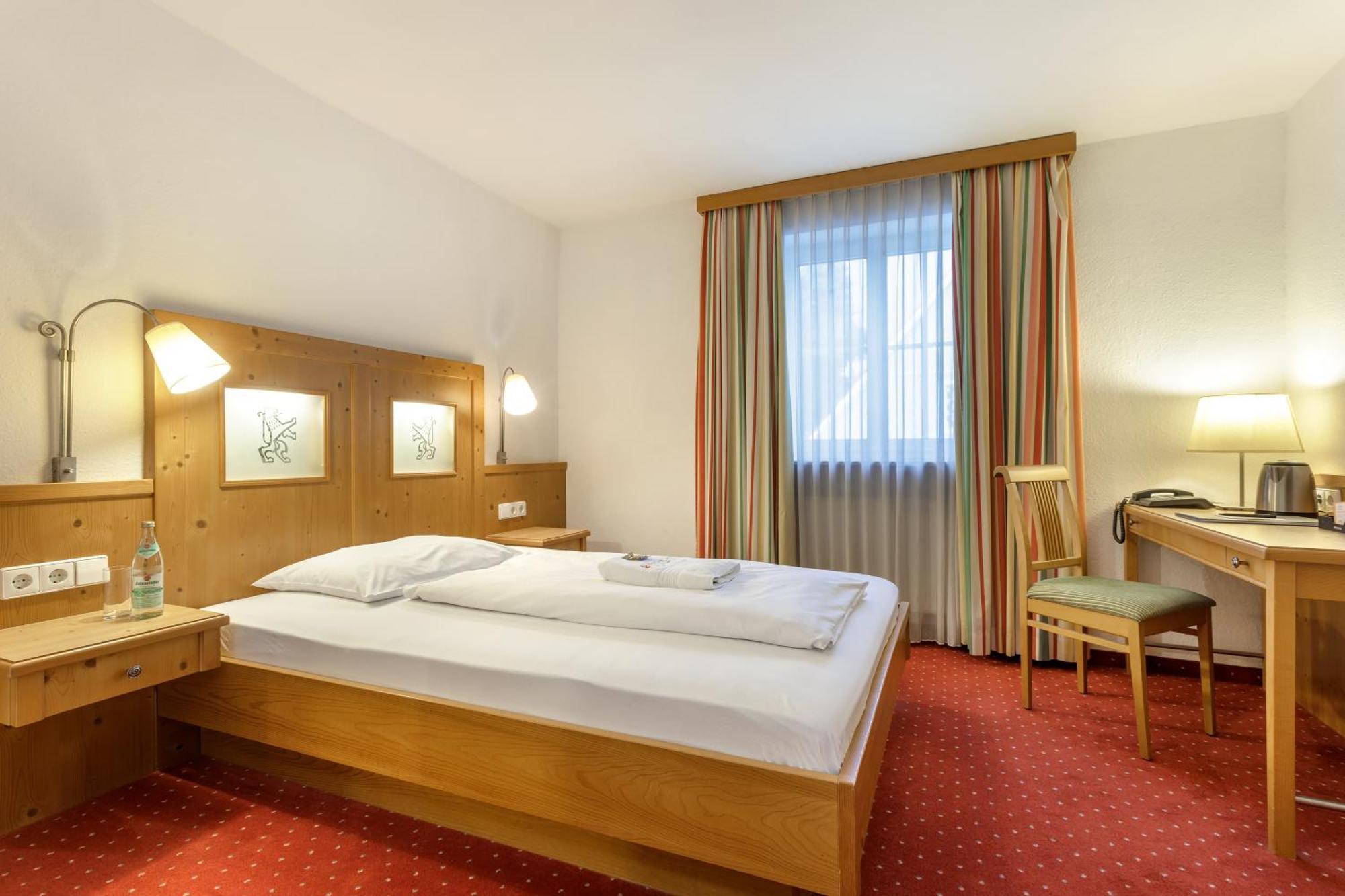 Gasthof Zum Loewen 3*